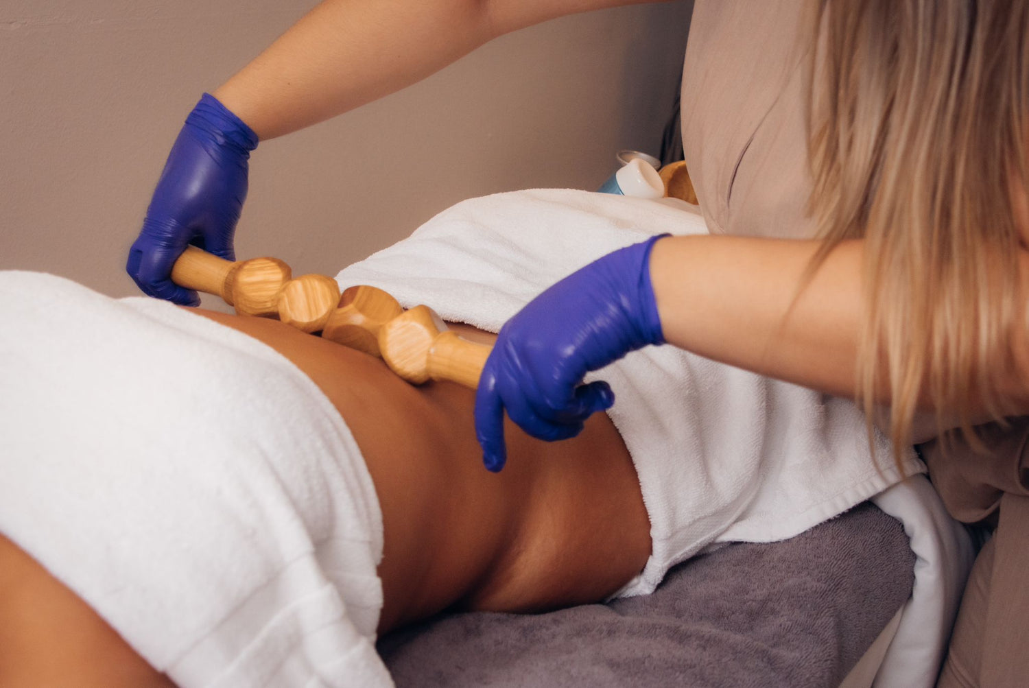 Maderoterapia en abdomen o gluteos